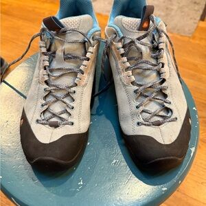 Merrell Gray and Black Hiking Shoes